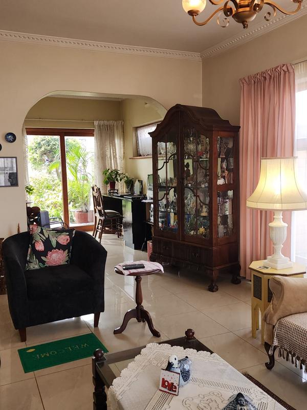 4 Bedroom Property for Sale in Gleemoor Western Cape